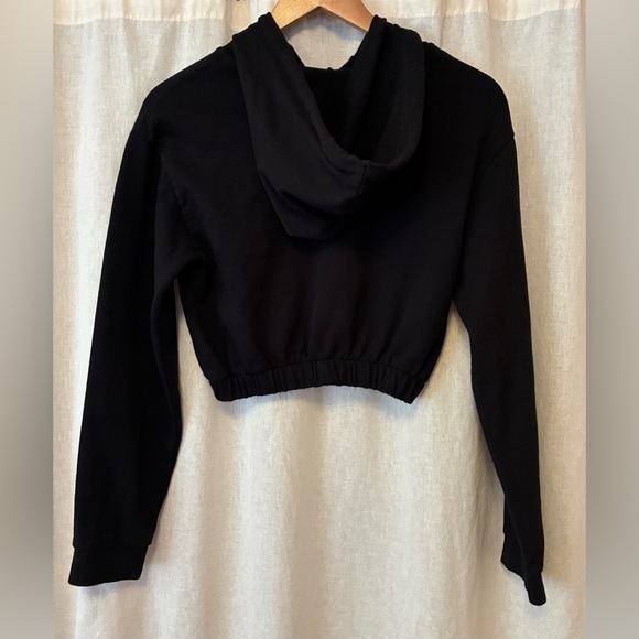 ASOS Black Cropped Hoodie - Picture 2 of 3
